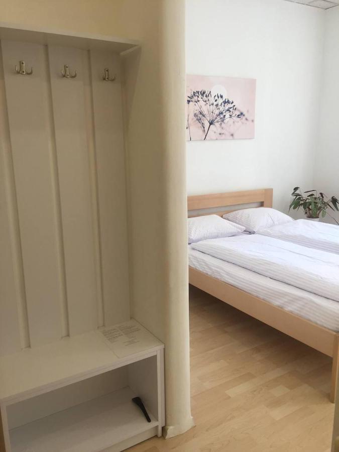 Apartaments Simsim Lviv Exteriör bild