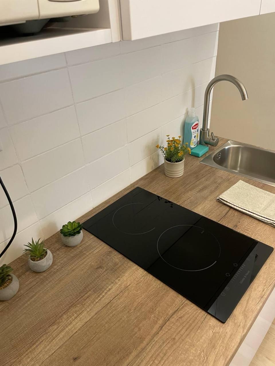 Apartaments Simsim Lviv Exteriör bild